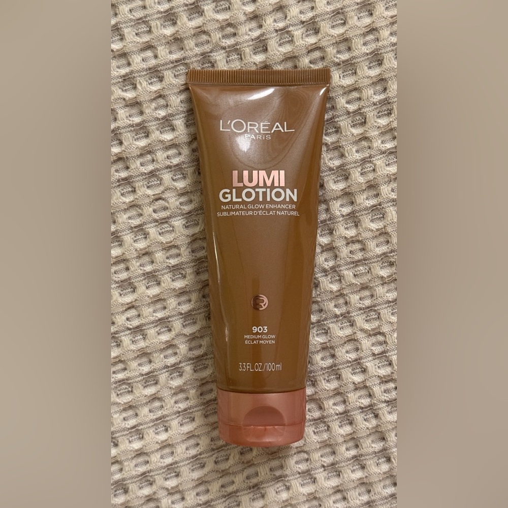 L'Oreal Paris Hydrating Glow Lotion - Warm Brown
